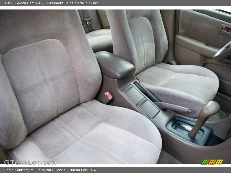 Cashmere Beige Metallic / Oak 1999 Toyota Camry CE