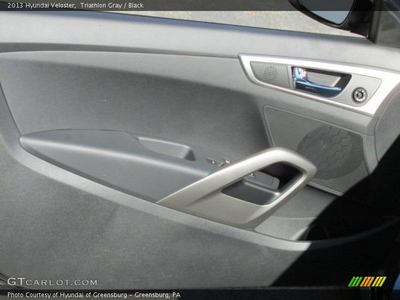 Triathlon Gray / Black 2013 Hyundai Veloster