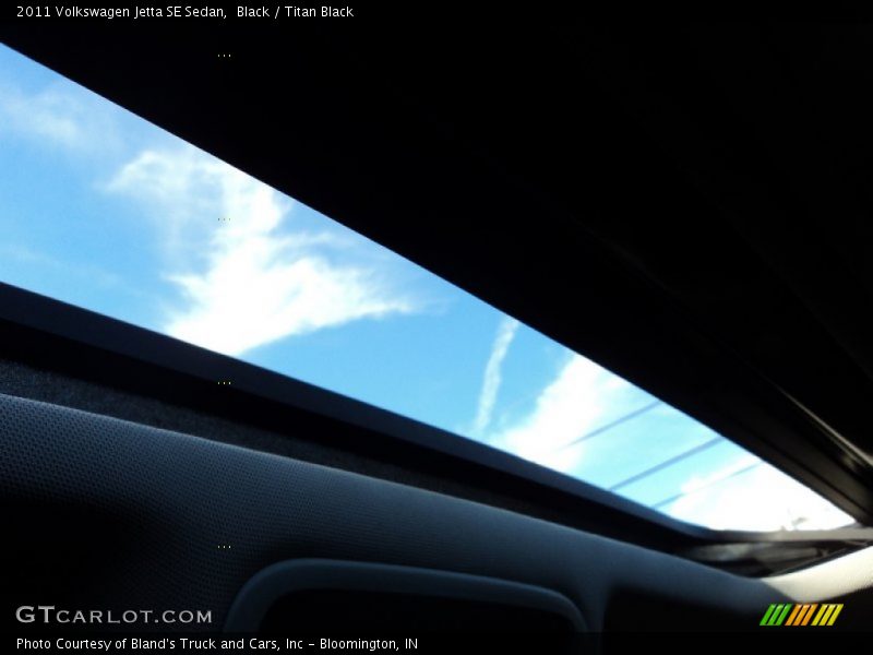 Black / Titan Black 2011 Volkswagen Jetta SE Sedan