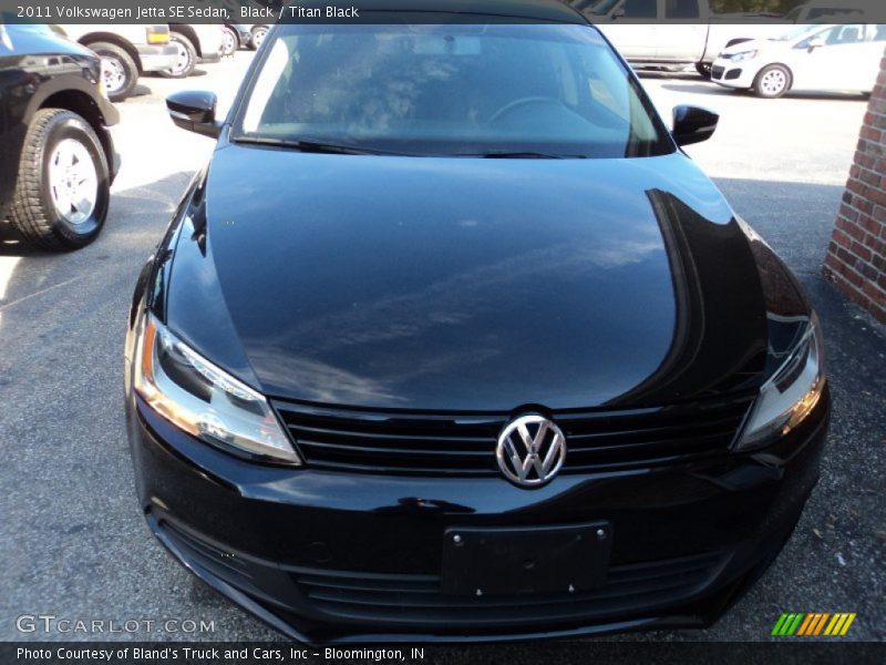 Black / Titan Black 2011 Volkswagen Jetta SE Sedan