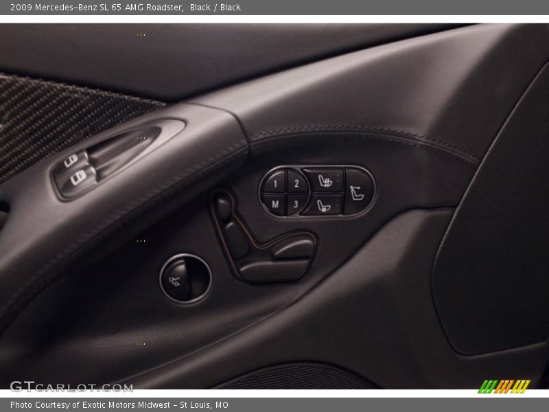 Controls of 2009 SL 65 AMG Roadster
