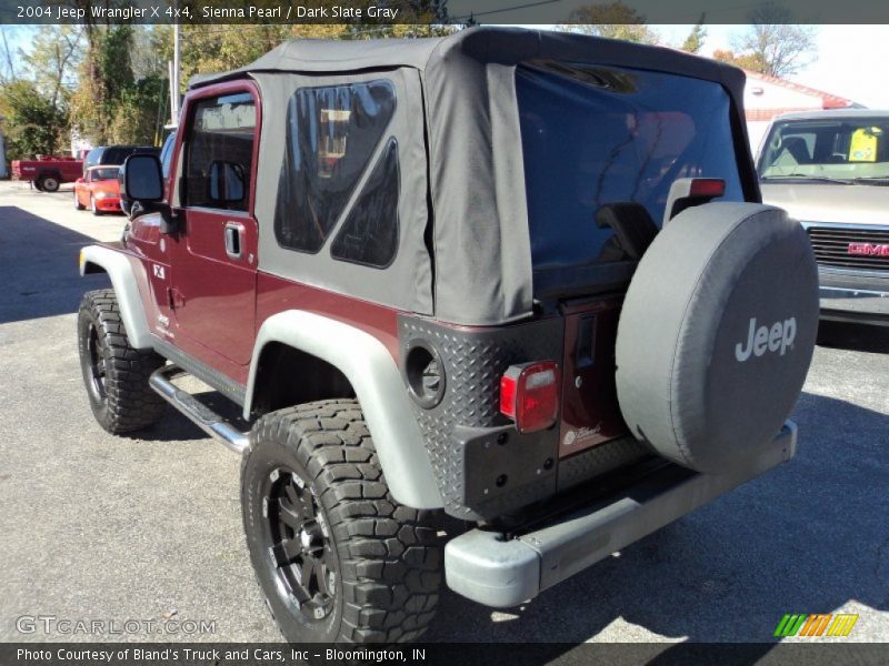Sienna Pearl / Dark Slate Gray 2004 Jeep Wrangler X 4x4