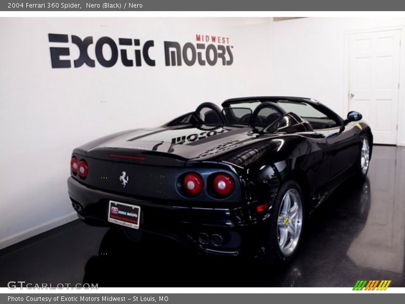 Nero (Black) / Nero 2004 Ferrari 360 Spider