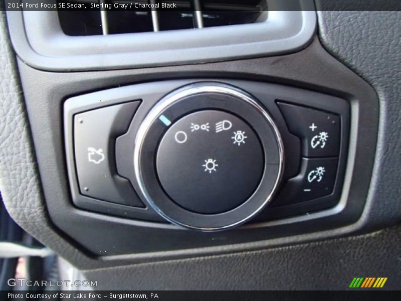 Sterling Gray / Charcoal Black 2014 Ford Focus SE Sedan