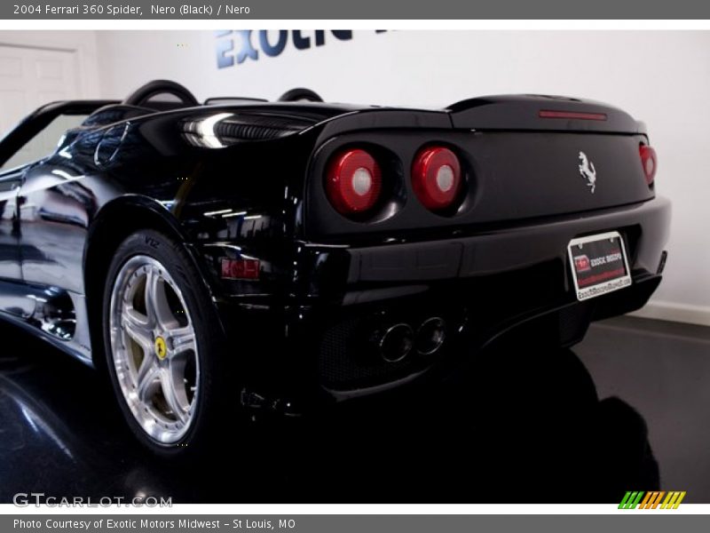 Nero (Black) / Nero 2004 Ferrari 360 Spider