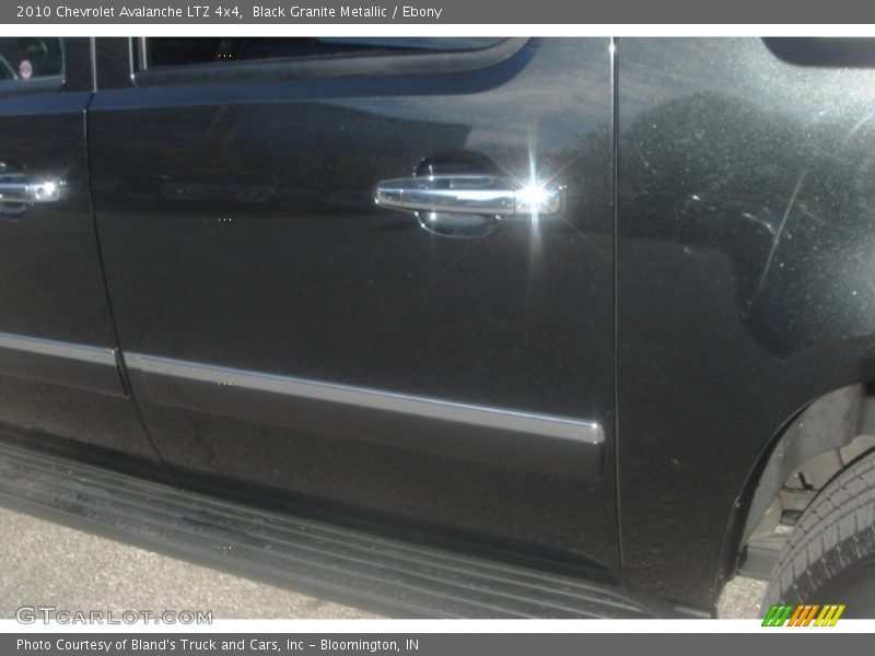 Black Granite Metallic / Ebony 2010 Chevrolet Avalanche LTZ 4x4