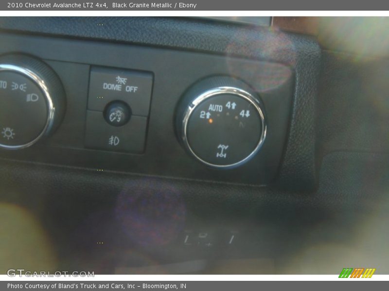 Black Granite Metallic / Ebony 2010 Chevrolet Avalanche LTZ 4x4