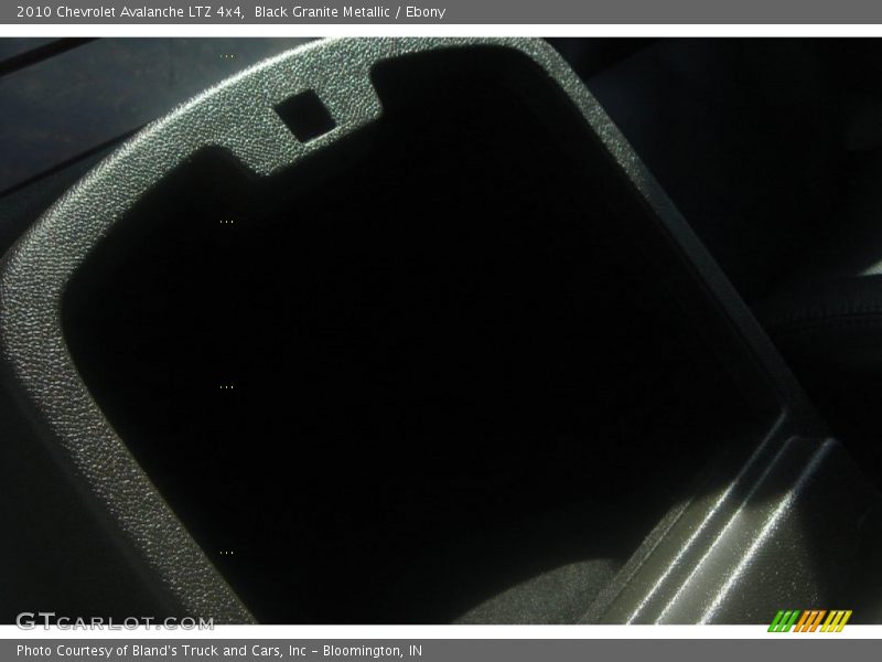 Black Granite Metallic / Ebony 2010 Chevrolet Avalanche LTZ 4x4