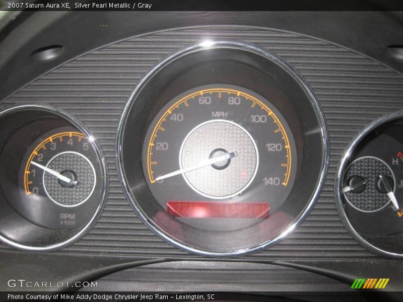 Silver Pearl Metallic / Gray 2007 Saturn Aura XE