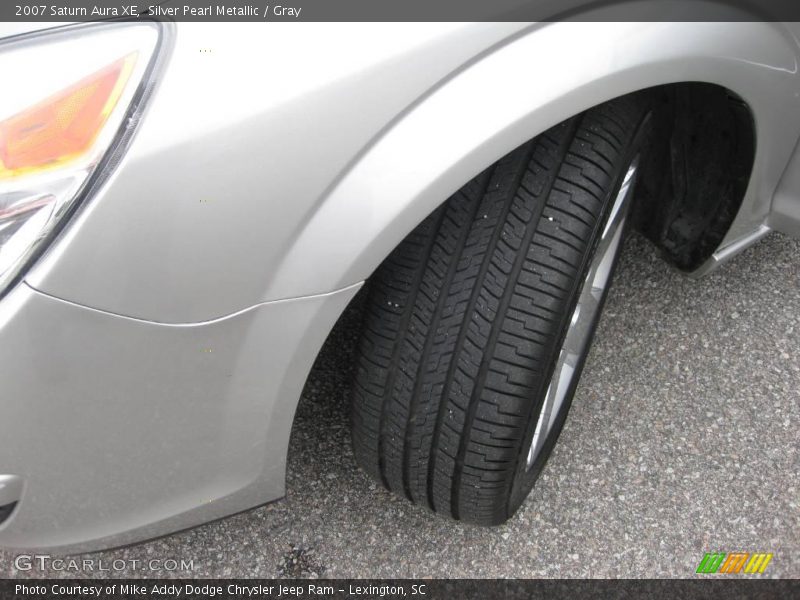 Silver Pearl Metallic / Gray 2007 Saturn Aura XE