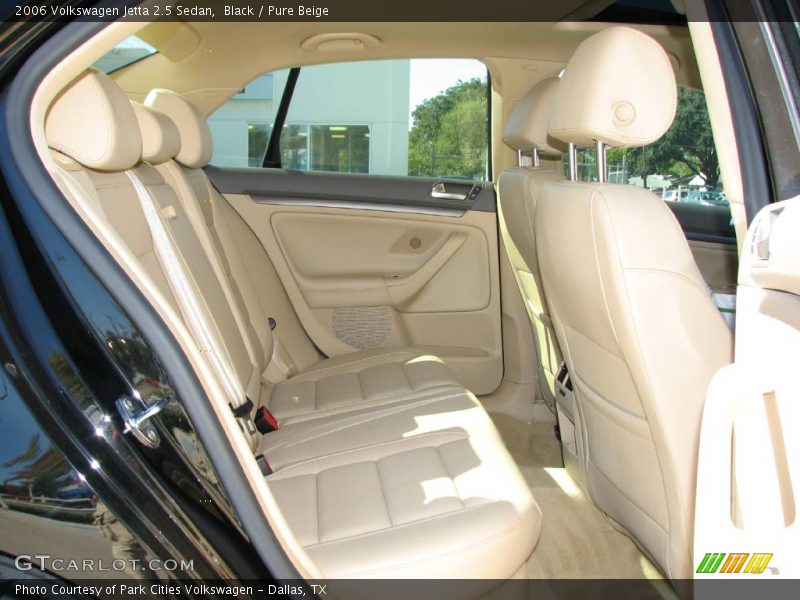 Black / Pure Beige 2006 Volkswagen Jetta 2.5 Sedan