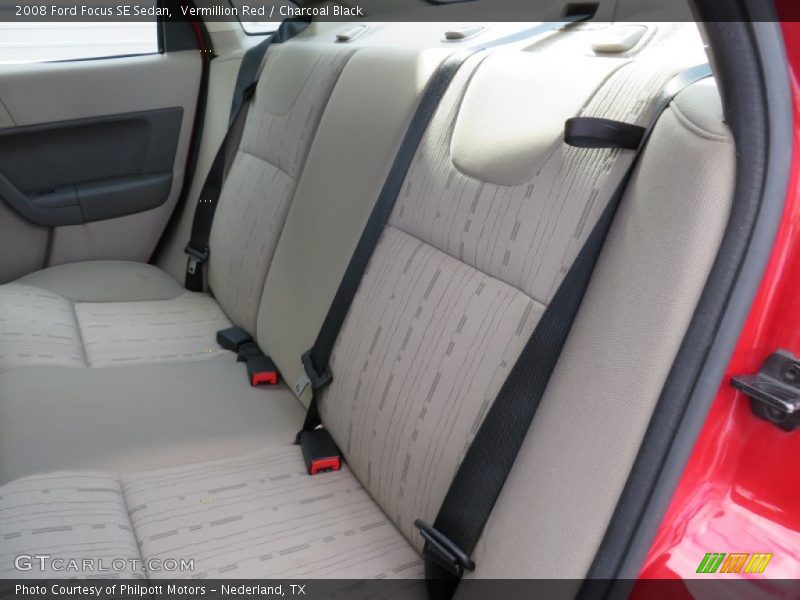 Vermillion Red / Charcoal Black 2008 Ford Focus SE Sedan