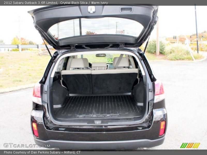 Crystal Black Silica / Warm Ivory 2012 Subaru Outback 3.6R Limited