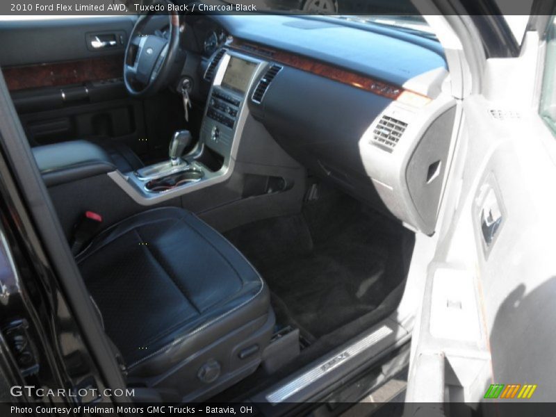 Tuxedo Black / Charcoal Black 2010 Ford Flex Limited AWD