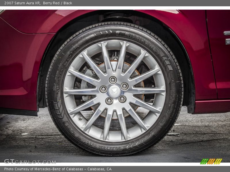 Berry Red / Black 2007 Saturn Aura XR