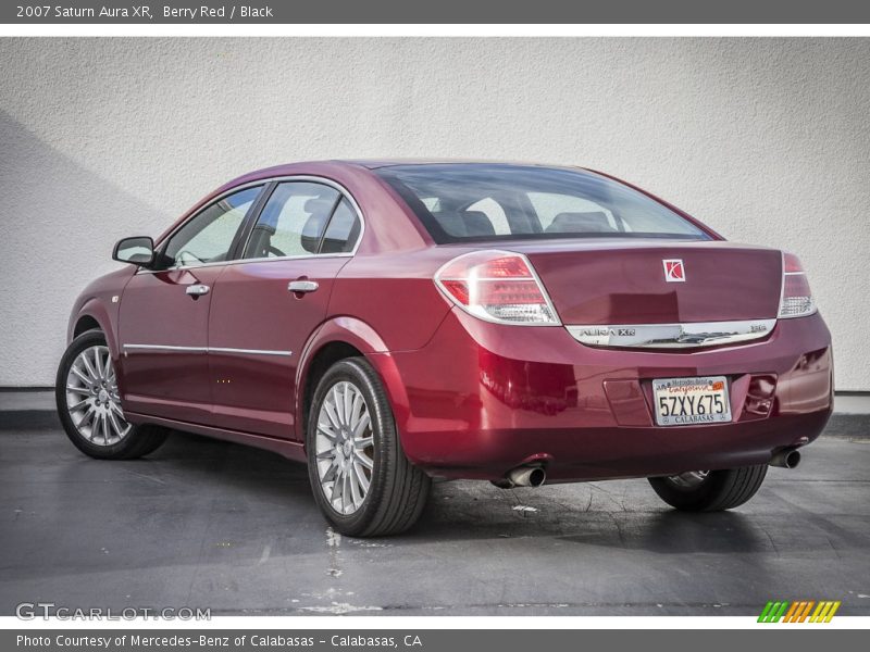 Berry Red / Black 2007 Saturn Aura XR