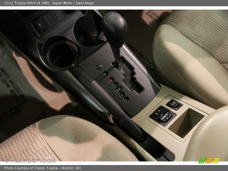 Super White / Sand Beige 2011 Toyota RAV4 I4 4WD