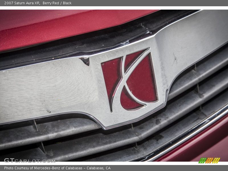 Berry Red / Black 2007 Saturn Aura XR