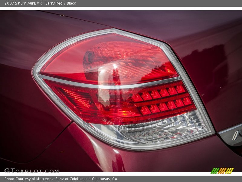 Berry Red / Black 2007 Saturn Aura XR