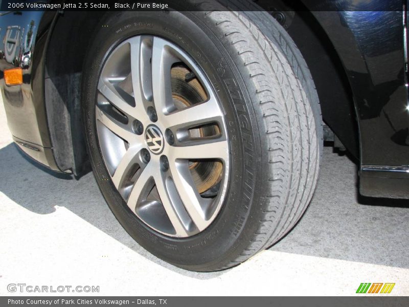 Black / Pure Beige 2006 Volkswagen Jetta 2.5 Sedan