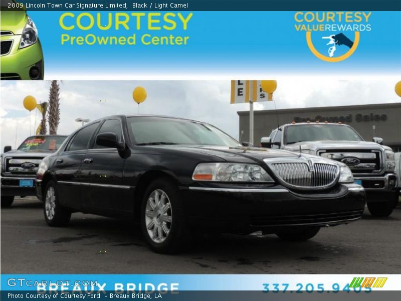 Black / Light Camel 2009 Lincoln Town Car Signature Limited