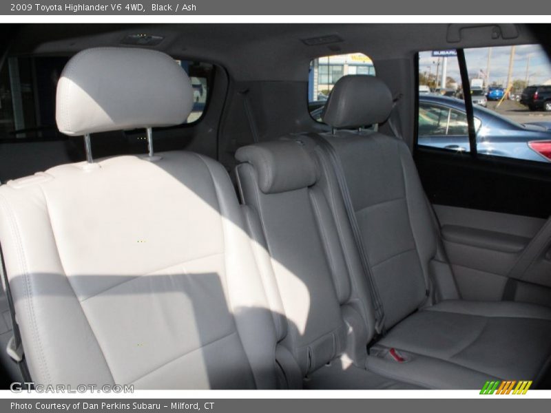 Black / Ash 2009 Toyota Highlander V6 4WD