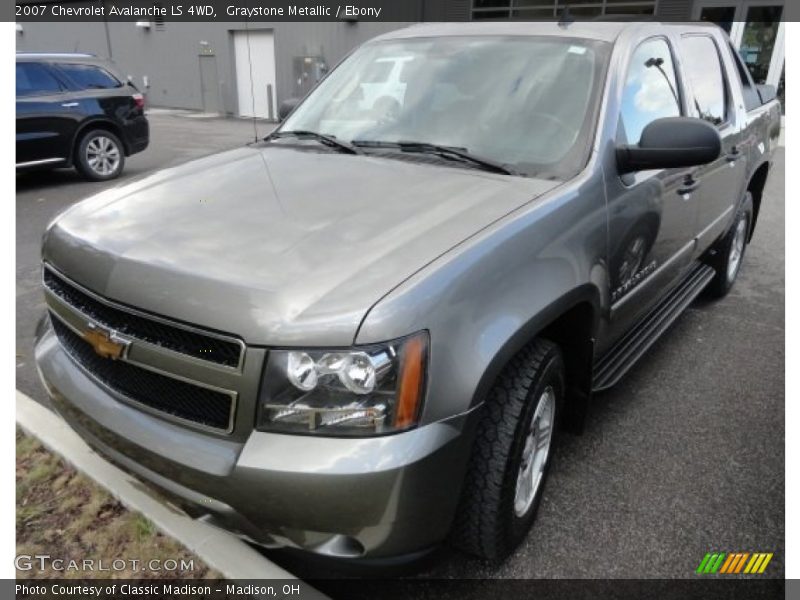 Graystone Metallic / Ebony 2007 Chevrolet Avalanche LS 4WD