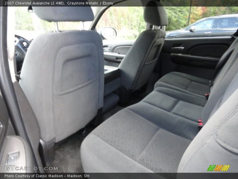 Graystone Metallic / Ebony 2007 Chevrolet Avalanche LS 4WD