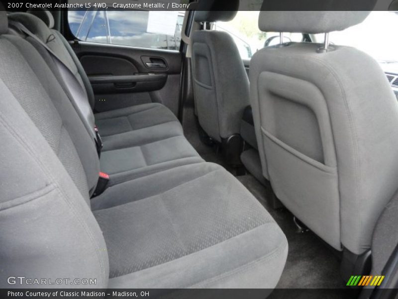 Graystone Metallic / Ebony 2007 Chevrolet Avalanche LS 4WD
