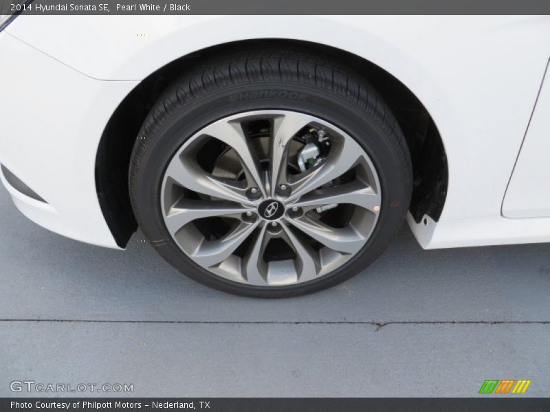  2014 Sonata SE Wheel