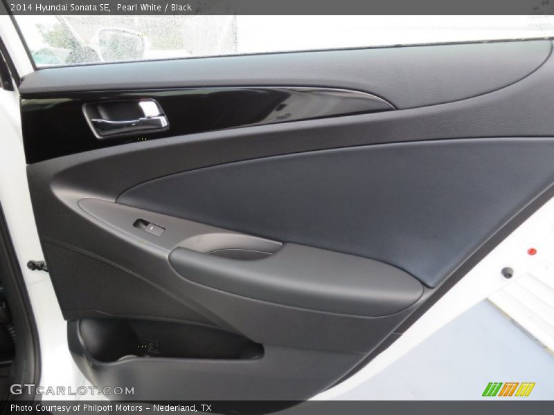 Pearl White / Black 2014 Hyundai Sonata SE