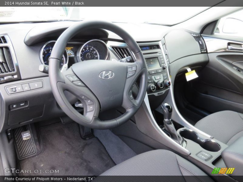 Black Interior - 2014 Sonata SE 