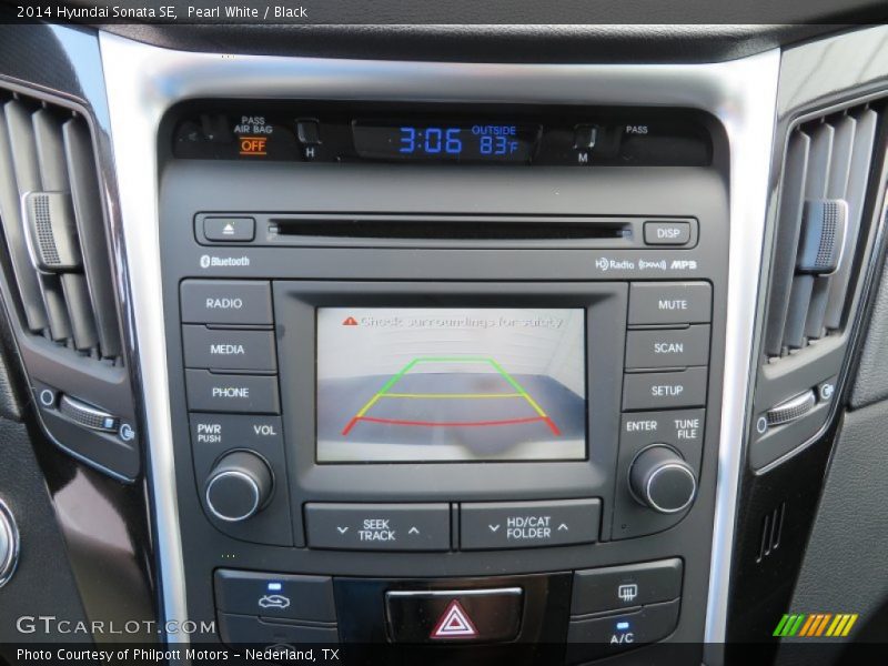 Pearl White / Black 2014 Hyundai Sonata SE