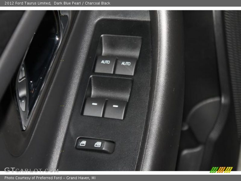 Dark Blue Pearl / Charcoal Black 2012 Ford Taurus Limited