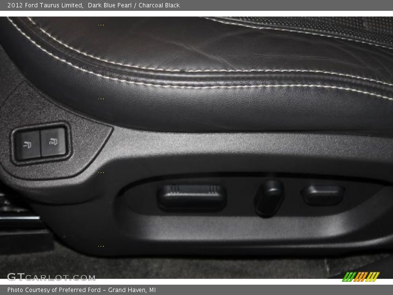 Dark Blue Pearl / Charcoal Black 2012 Ford Taurus Limited