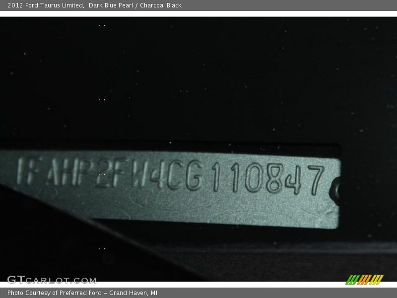 Dark Blue Pearl / Charcoal Black 2012 Ford Taurus Limited