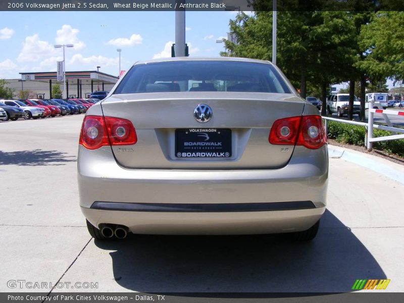 Wheat Beige Metallic / Anthracite Black 2006 Volkswagen Jetta 2.5 Sedan