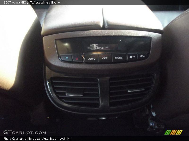 Taffeta White / Ebony 2007 Acura MDX