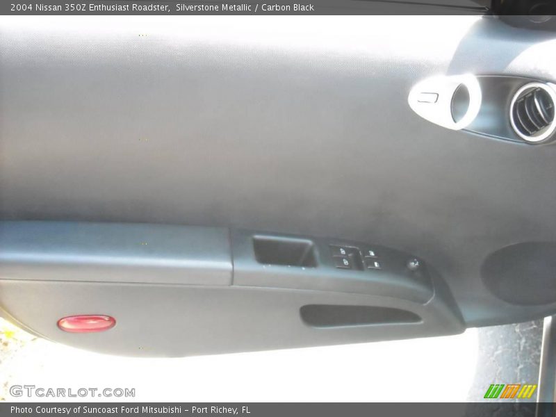 Silverstone Metallic / Carbon Black 2004 Nissan 350Z Enthusiast Roadster