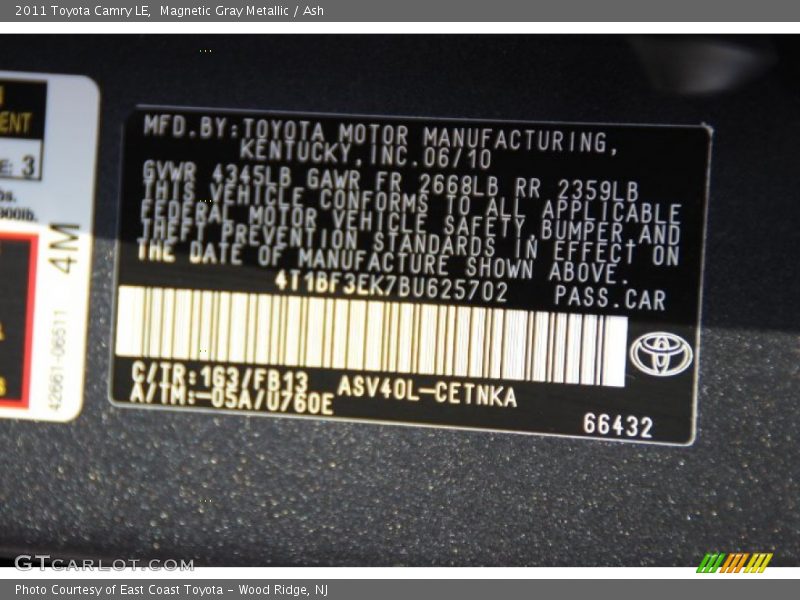 Magnetic Gray Metallic / Ash 2011 Toyota Camry LE