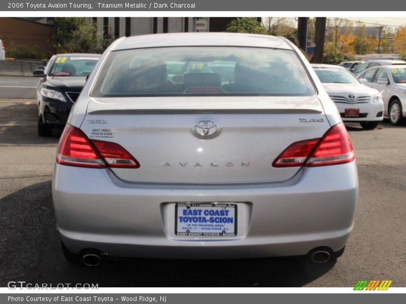 Titanium Metallic / Dark Charcoal 2006 Toyota Avalon Touring