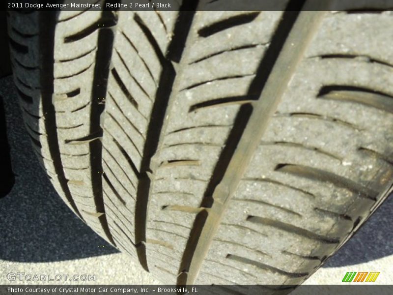 Redline 2 Pearl / Black 2011 Dodge Avenger Mainstreet