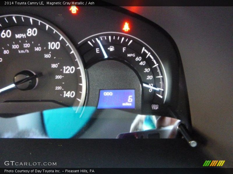 Magnetic Gray Metallic / Ash 2014 Toyota Camry LE