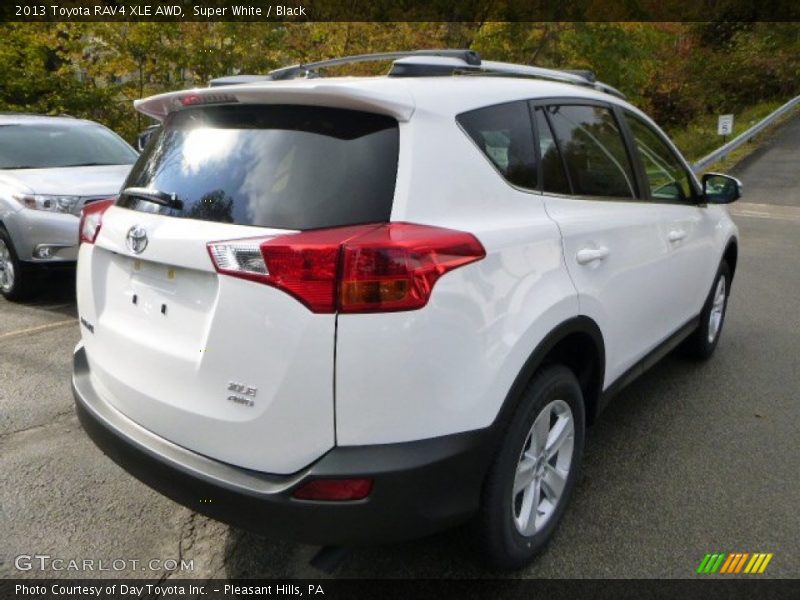 Super White / Black 2013 Toyota RAV4 XLE AWD