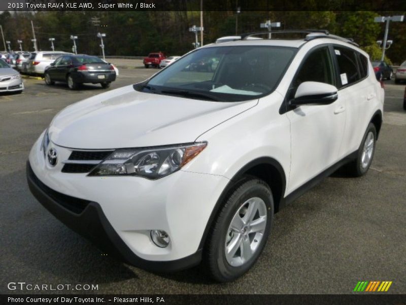 Super White / Black 2013 Toyota RAV4 XLE AWD