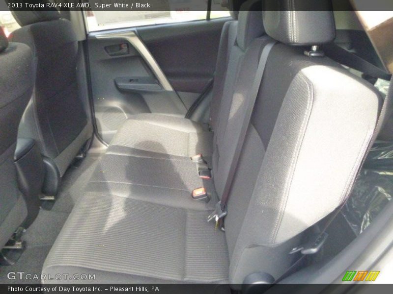 Super White / Black 2013 Toyota RAV4 XLE AWD