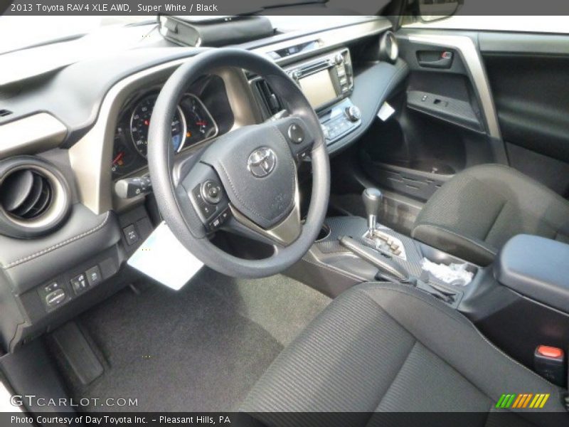 Super White / Black 2013 Toyota RAV4 XLE AWD
