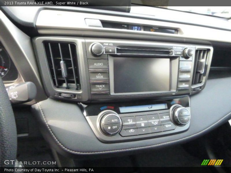 Super White / Black 2013 Toyota RAV4 XLE AWD