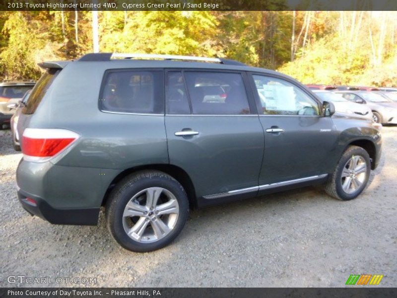 Cypress Green Pearl / Sand Beige 2013 Toyota Highlander Limited 4WD