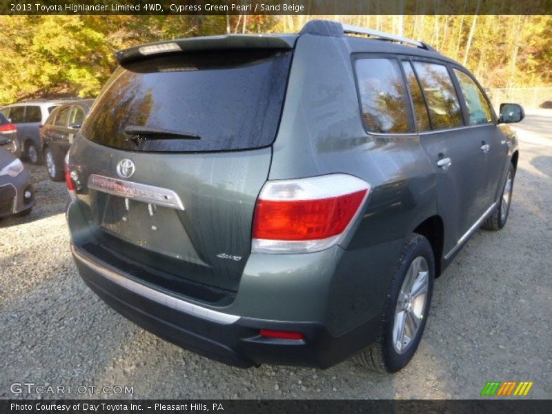 Cypress Green Pearl / Sand Beige 2013 Toyota Highlander Limited 4WD